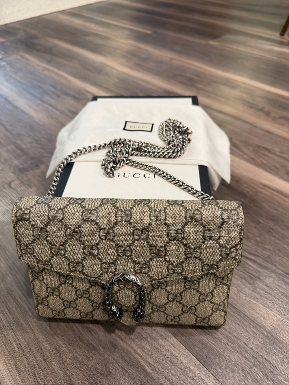 Gucci Dionysus GG Supreme wallet on Chain Crossbody Bag - Picture 6 of 16